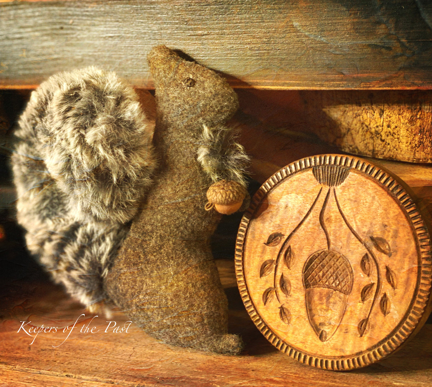 Primitive Fall Harvest Bushy Tail Squirrel !