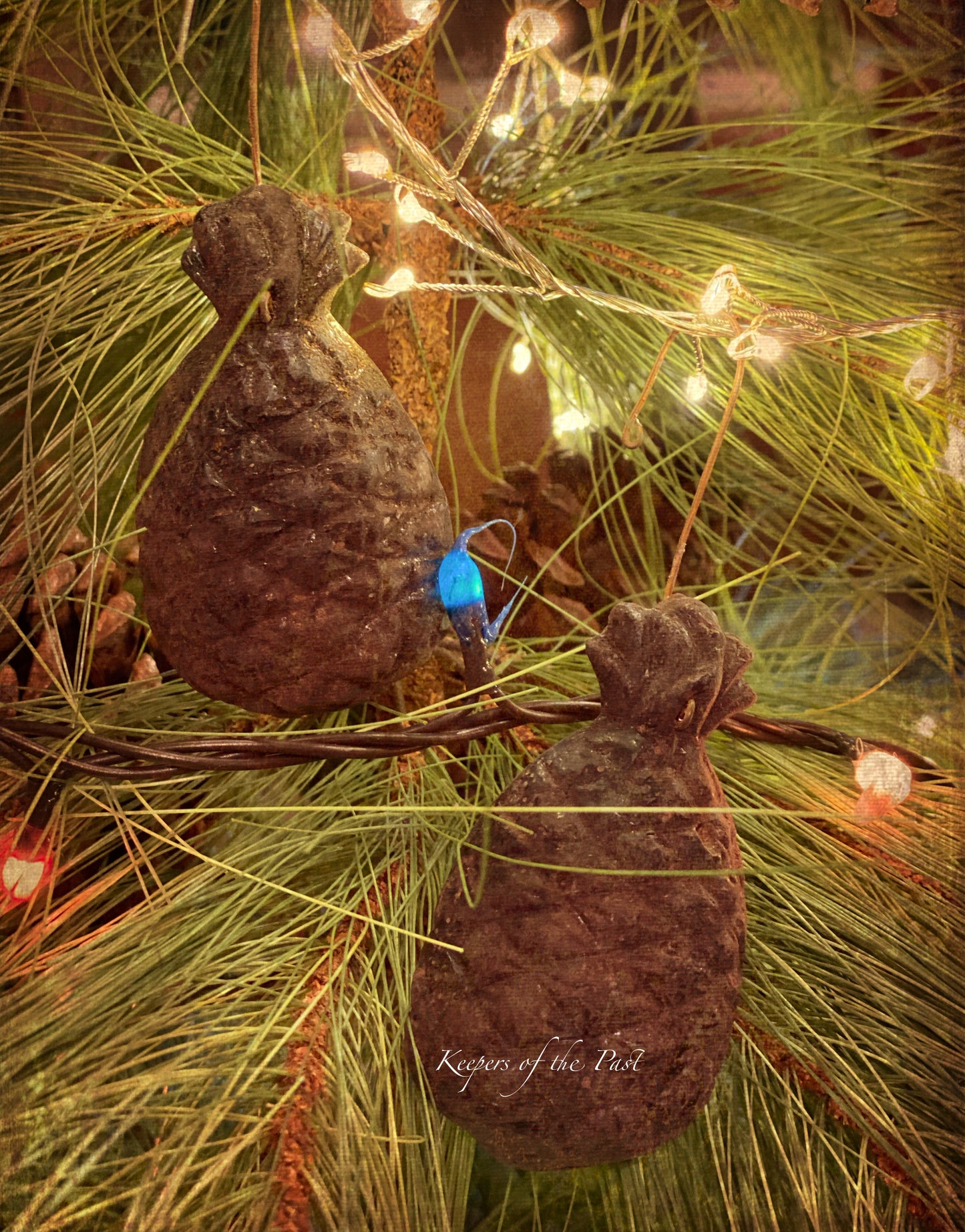 Primitive Pineapple Ornie set/2