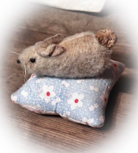 Primitive Handmade Bunny Pinkeep
