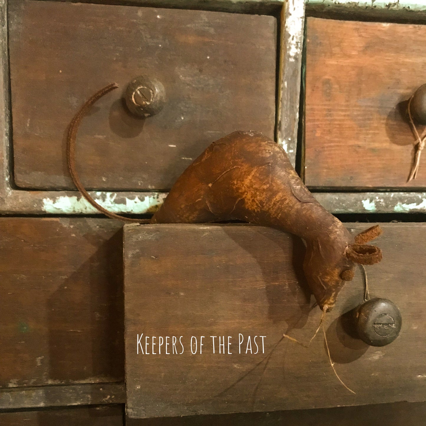 Leather Cupboard Mouse