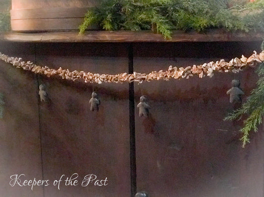 Gingerbread Popcorn Garland